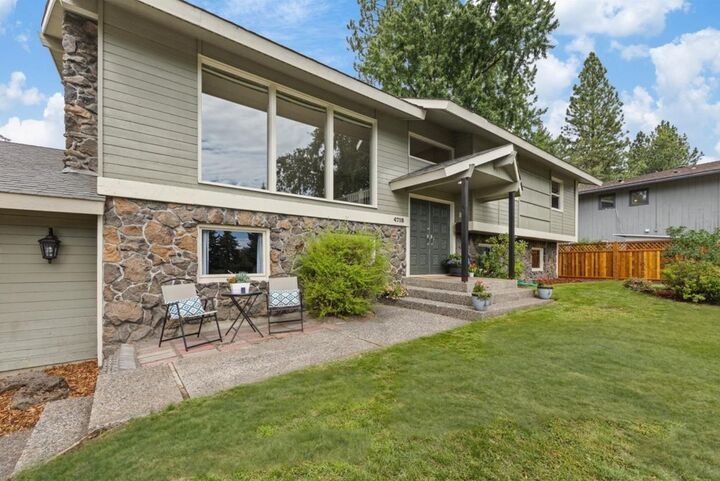 Property Photo: 4718 S Magnolia St WA 99223