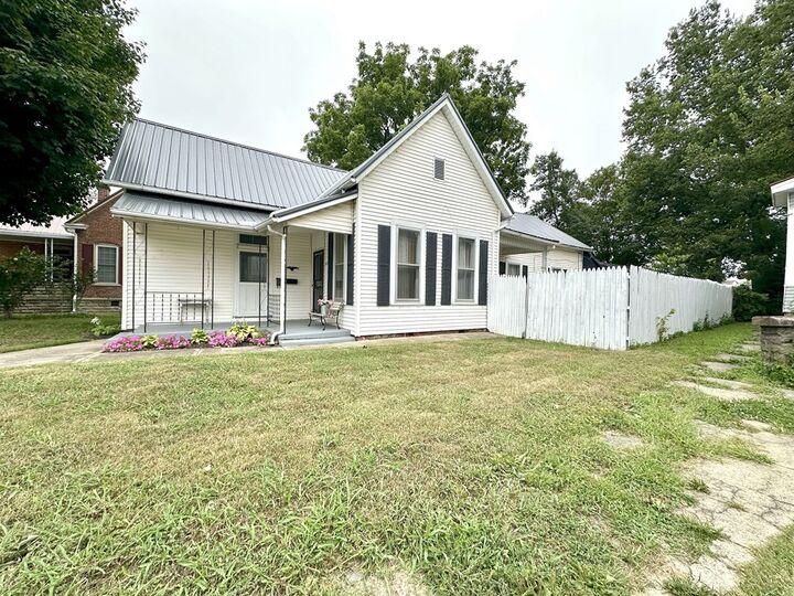 Property Photo:  305 Eastern Ave.  OH 45601 