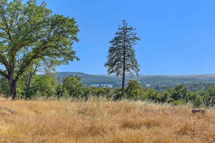 Property Photo: 12211 Serene Hill Road CA 95949-9542