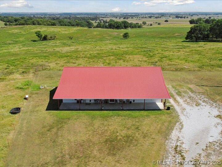 Property Photo:  441695 E 190  OK 74333 