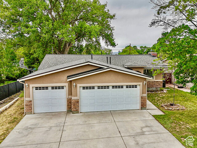 Property Photo: 2850 S 2750 E UT 84109