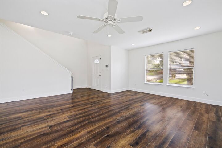 Property Photo:  2020 Ridgemont Lane  TX 78640 