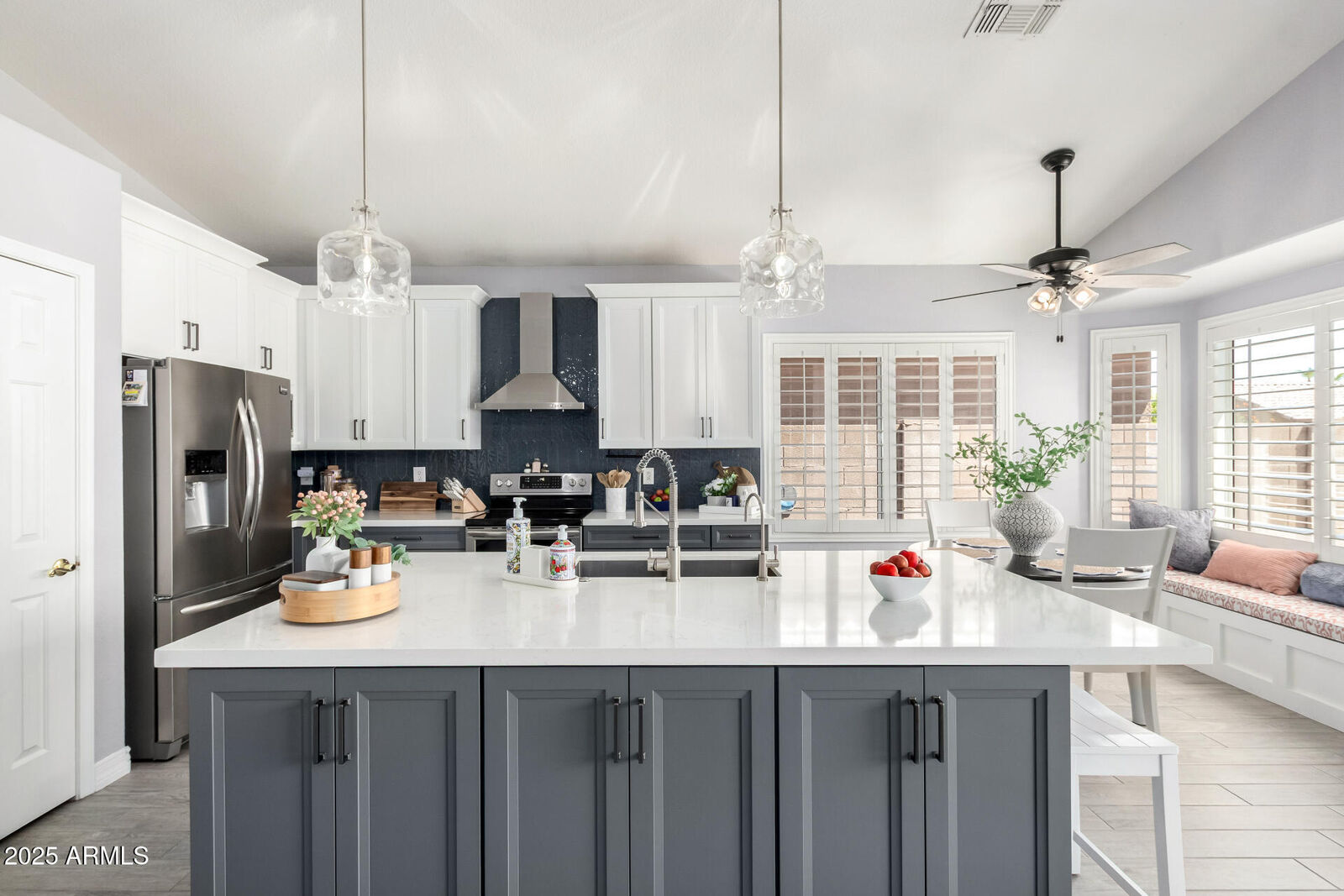 Property Photo: 4445 E Desert Wind Drive AZ 85044