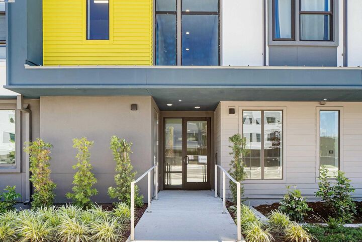 Property Photo:  44867 S Grimmer Blvd 300  CA 94538 