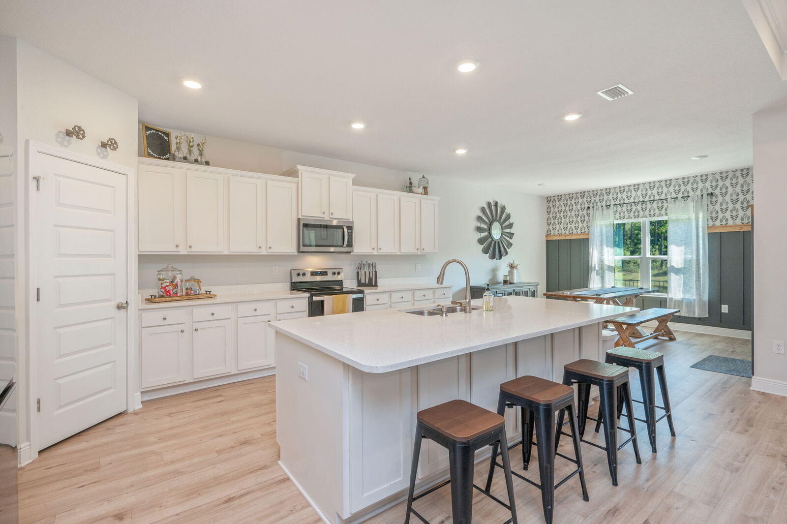 Property Photo: 35 Hammock Circle FL 32439