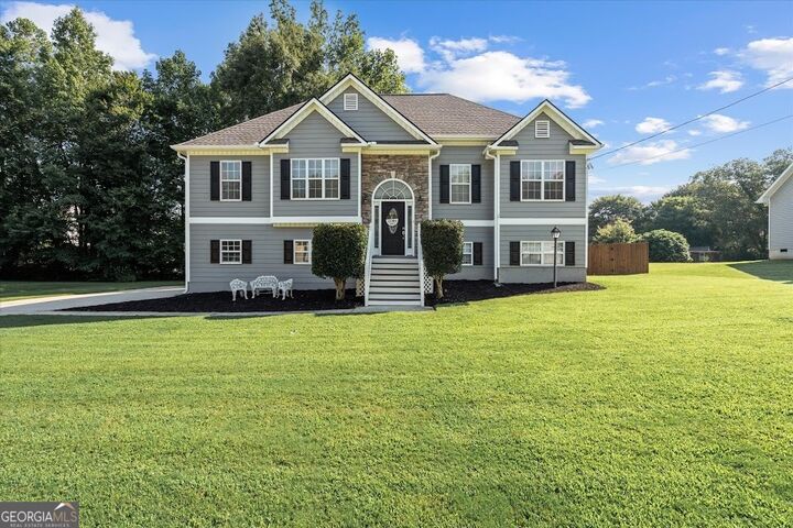 Property Photo:  943 Creek Run Place  GA 30179 