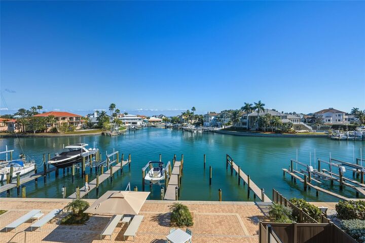 Property Photo: 455 Pinellas Bayway S 3B FL 33715