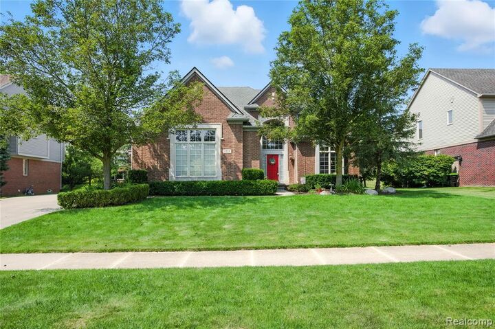 Property Photo:  1221 Letica Drive  MI 48307 6085 