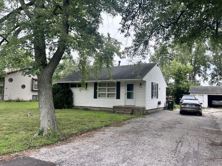 37941 N Harold Place  Spring Grove IL 60081 photo