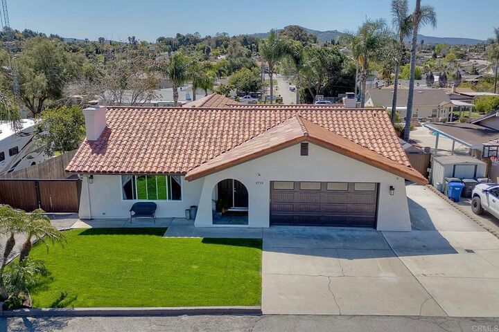 1719 Elser Ln  Escondido CA 92026 photo