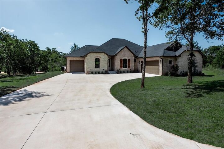 Property Photo:  8081 Longbow  OK 73044 