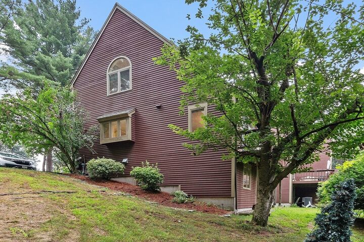 Property Photo:  1 Woodridge Ln 1  MA 01886 