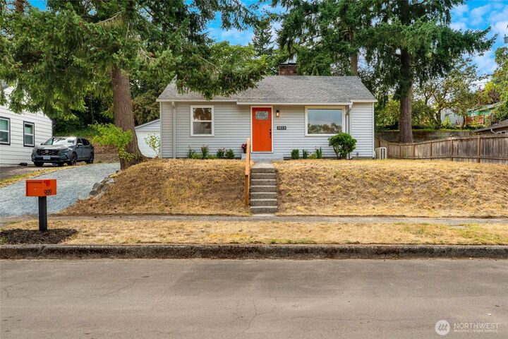 Property Photo: 9819 32nd Ave SW WA 98126