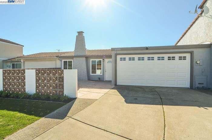 Property Photo: 33215 Lake Champlain Court CA 94555
