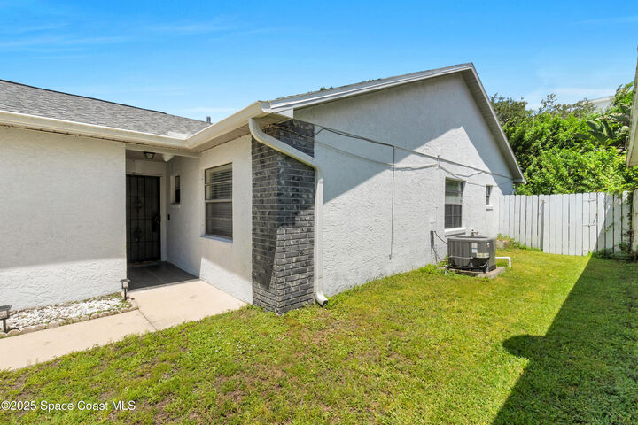 Property Photo: 3004 Winchester Drive FL 32926