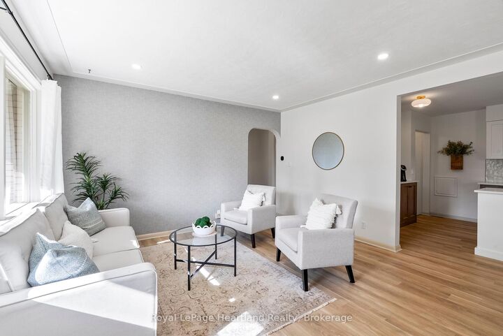 Property Photo:  542 Angus Street  ON N0G 2W0 