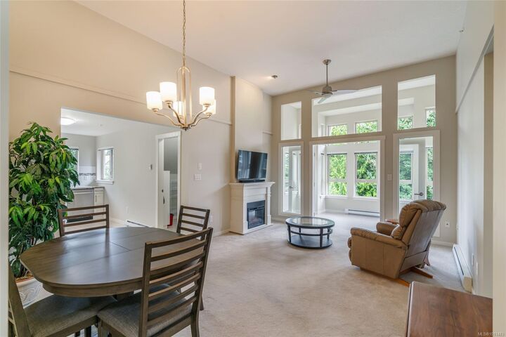 5670 Edgewater Lane 403  Nanaimo BC V9T 6K1 photo