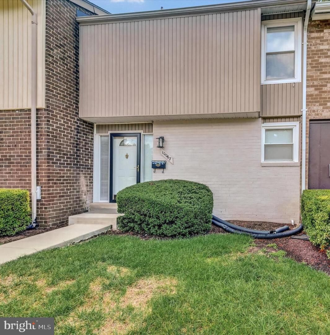 Property Photo:  10067 Campus Way S 91  MD 20774 