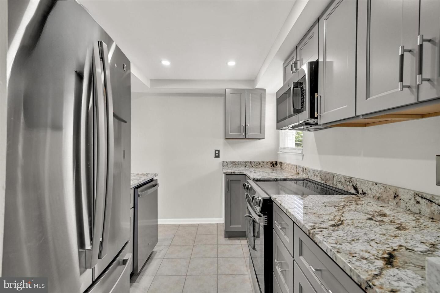 Property Photo: 10067 Campus Way S 91 MD 20774