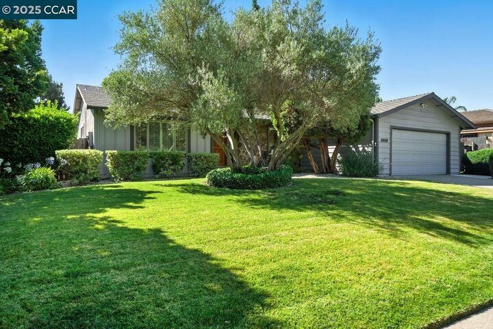 Property Photo: 2537 Dos Rios Dr CA 94583