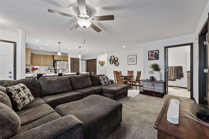 4326 Banar Ave SW   IA 52404 photo