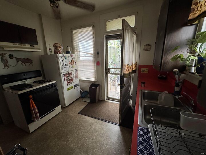 Property Photo: 1505 Swinney Avenue IN 46802-4343
