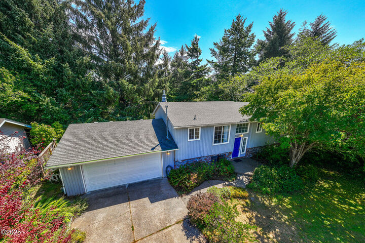 Property Photo: 536 NE 20th Place OR 97365