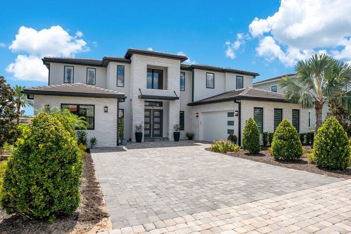 Property Photo:  16820 Bolsena Drive  FL 34756 