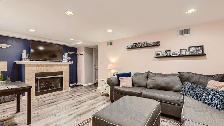 Property Photo:  4707 N Kenmore Avenue Gs  IL 60640 