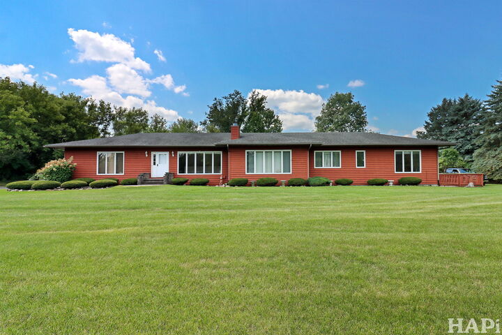 10113 Saddlebred Trail  Woodstock IL 60098 photo