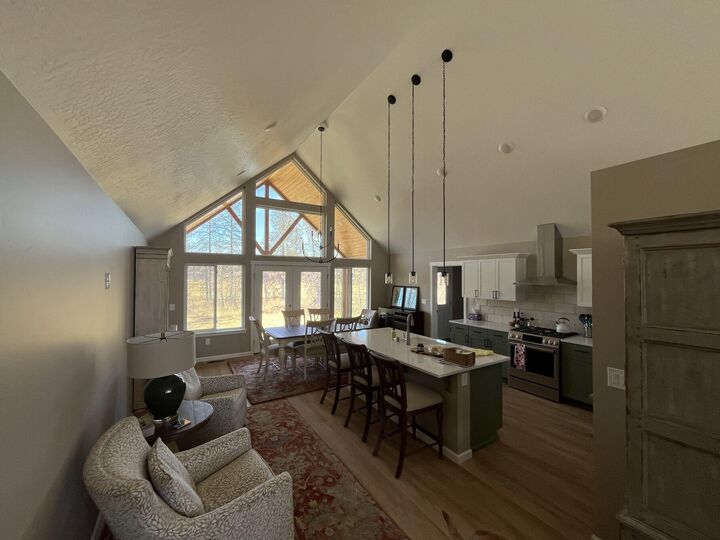 Property Photo: 721 Palmer Ln WA 99109