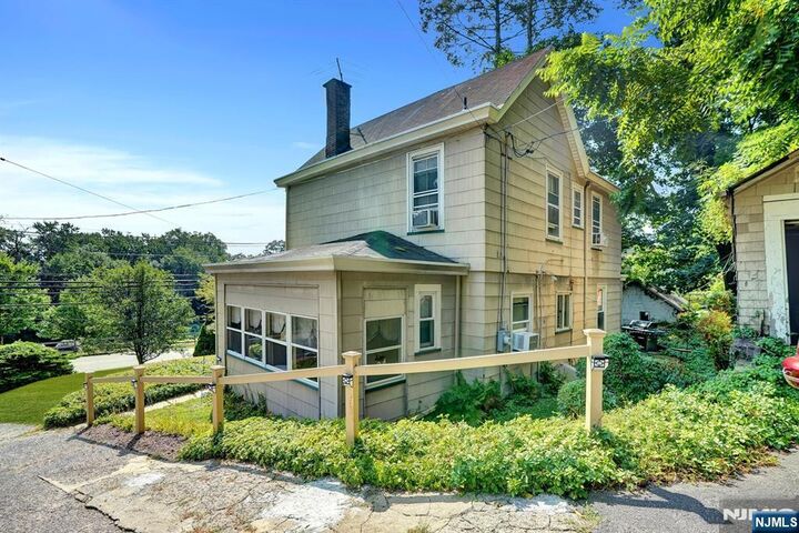 Property Photo: 510 Goffle Road NJ 07506