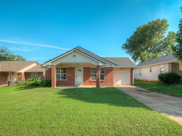 Property Photo: 8709 Cedar Ridge Drive OK 73110