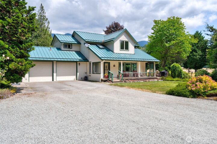 Property Photo:  40181  Snowberry Lane  WA 98237