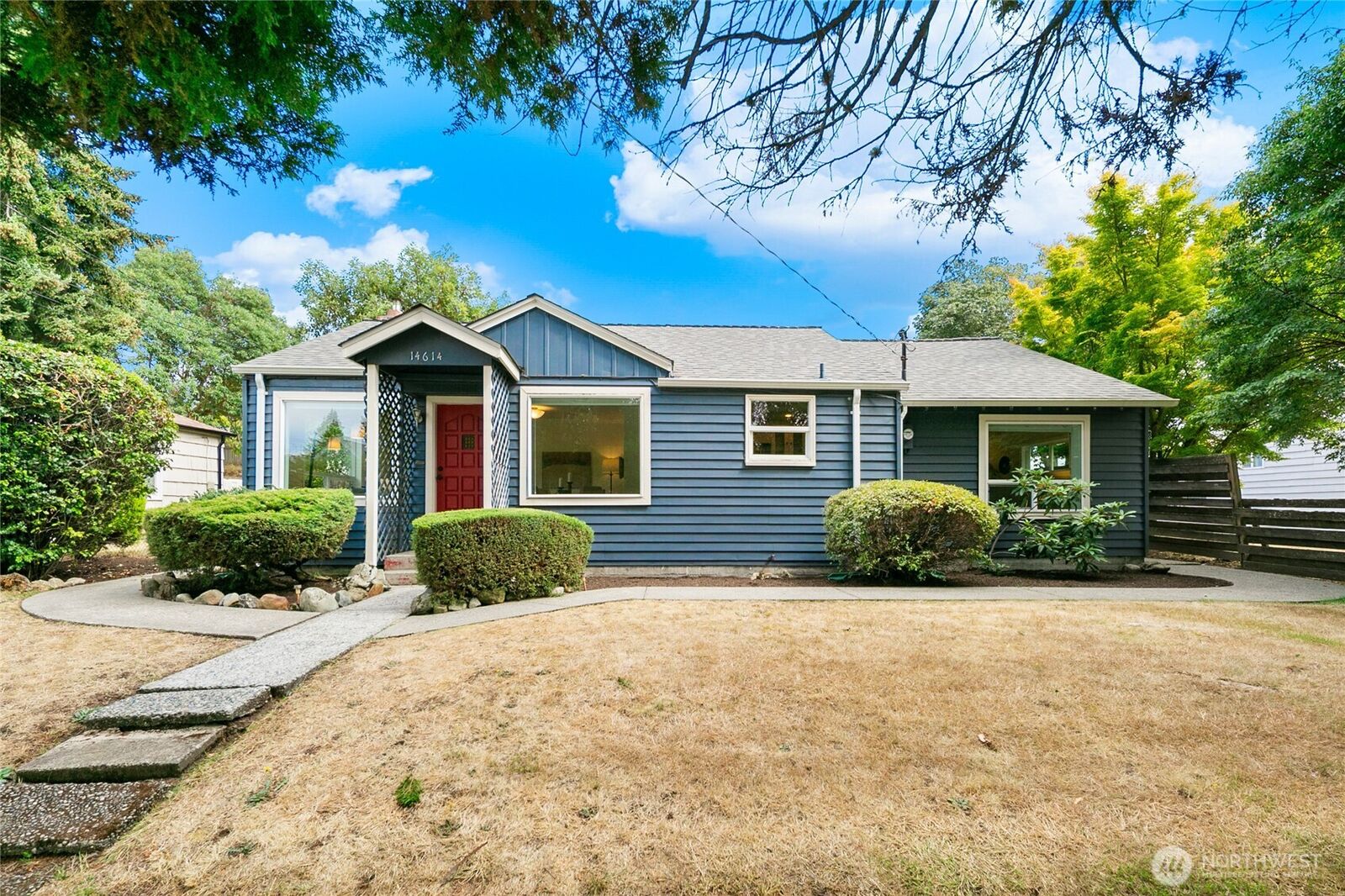 Property Photo:  14614  12th Avenue SW  WA 98166 