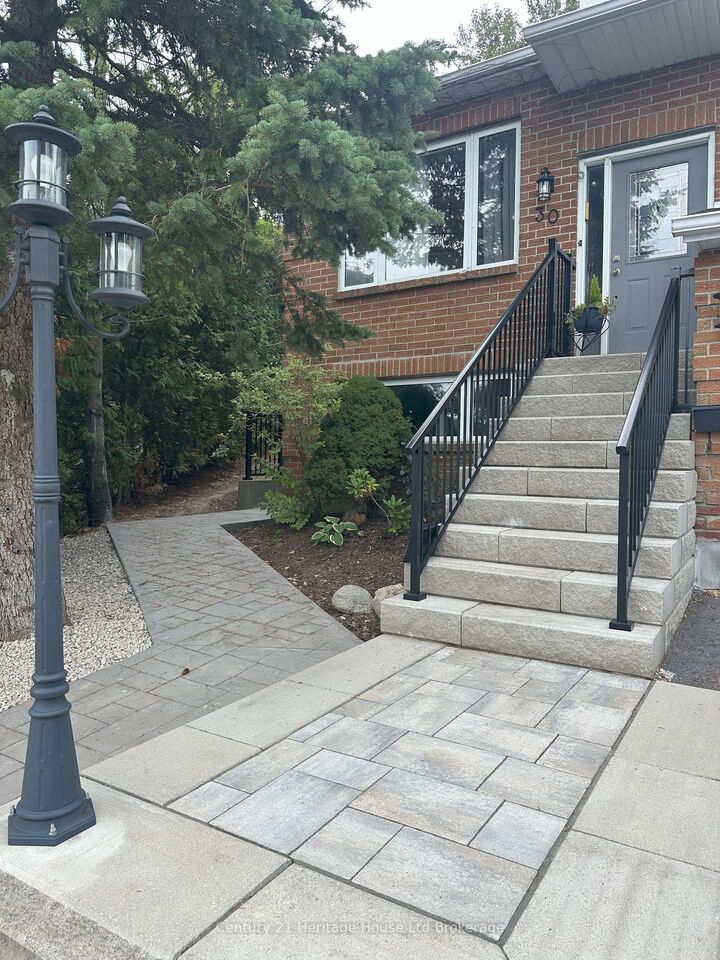 Property Photo: 30 Zeffer Place 2 ON N2A 3Y8