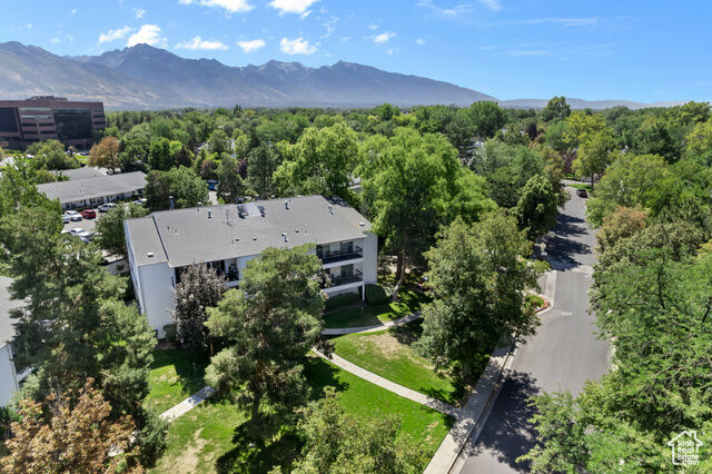 Property Photo: 639 E 3990 S E UT 84107