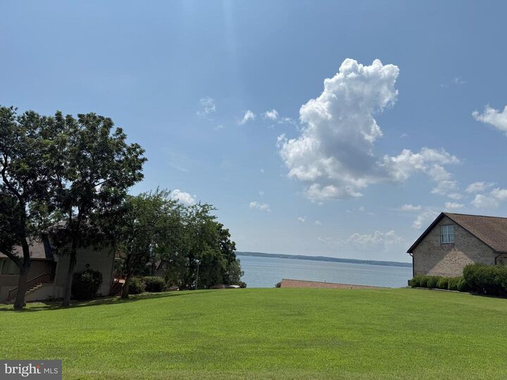 Photo de la propriété:  421 Overlook Drive  MD 20657 