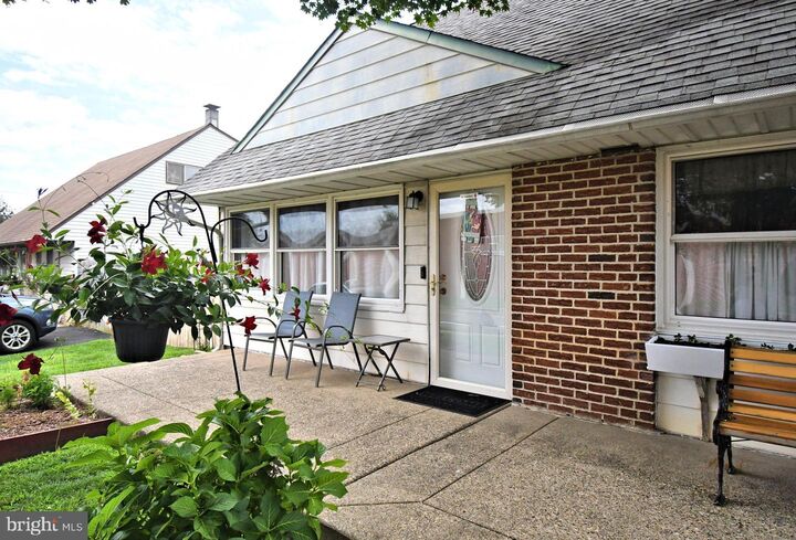 Property Photo:  2830 Woodhaven Road  PA 19154 
