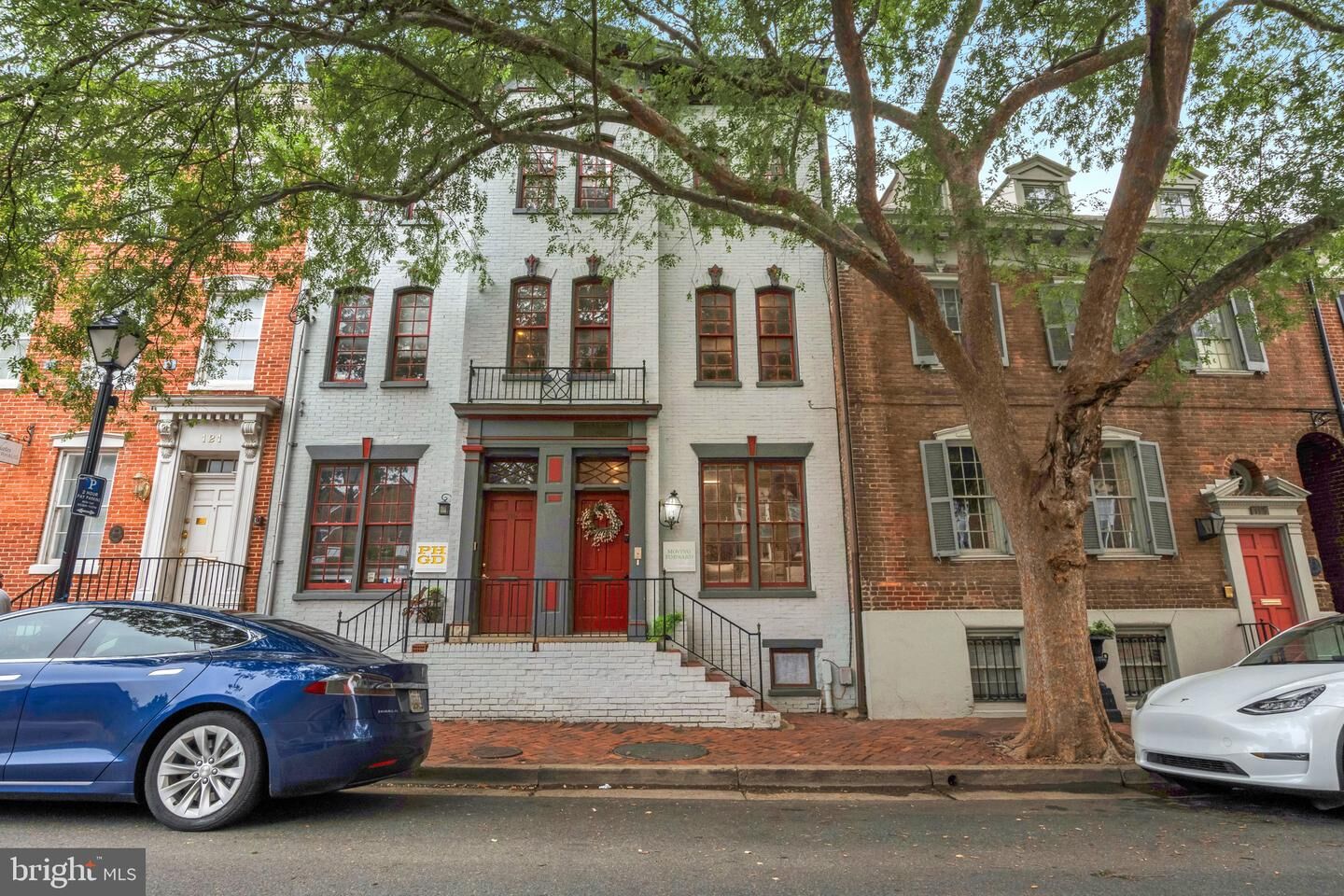 Property Photo:  117 S Saint Asaph Street  VA 22314 