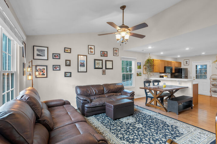 Property Photo:  5373 E Trikalla Dr  MO 65202 