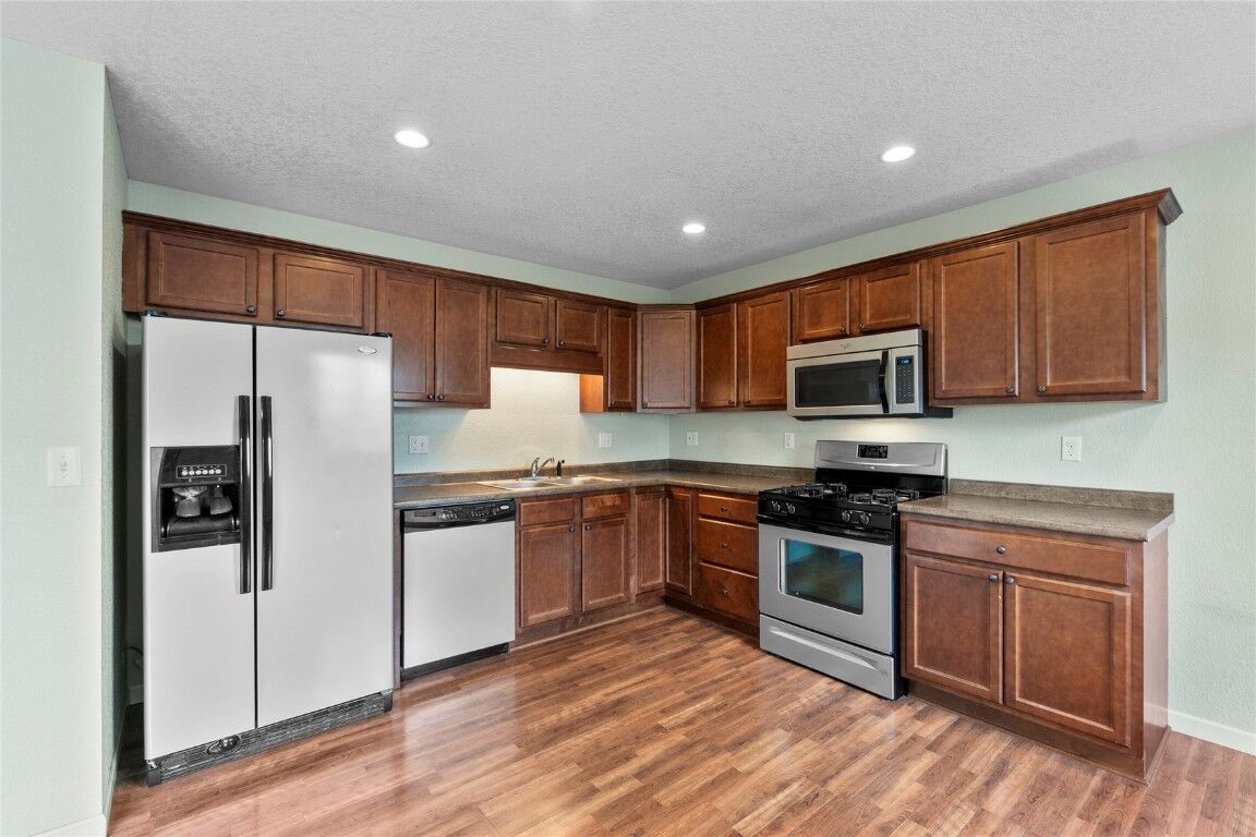 Property Photo:  3107 Johnson Avenue NW 4  IA 52405 