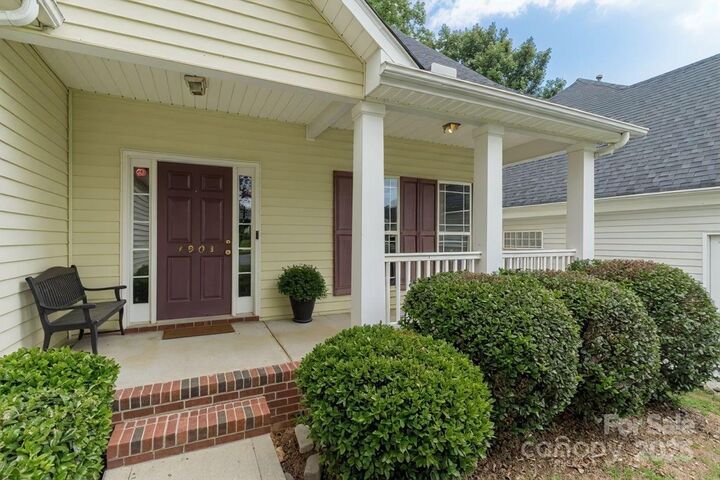 Property Photo: 7903 Smith Pond Drive NC 28037