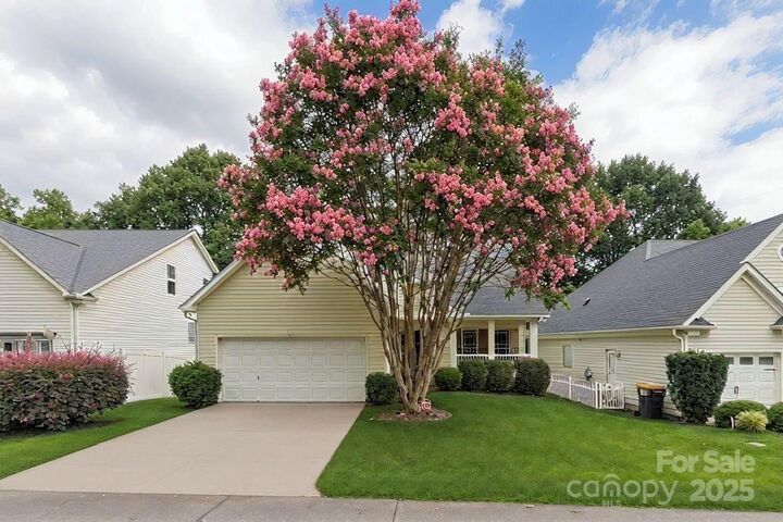 Property Photo: 7903 Smith Pond Drive NC 28037