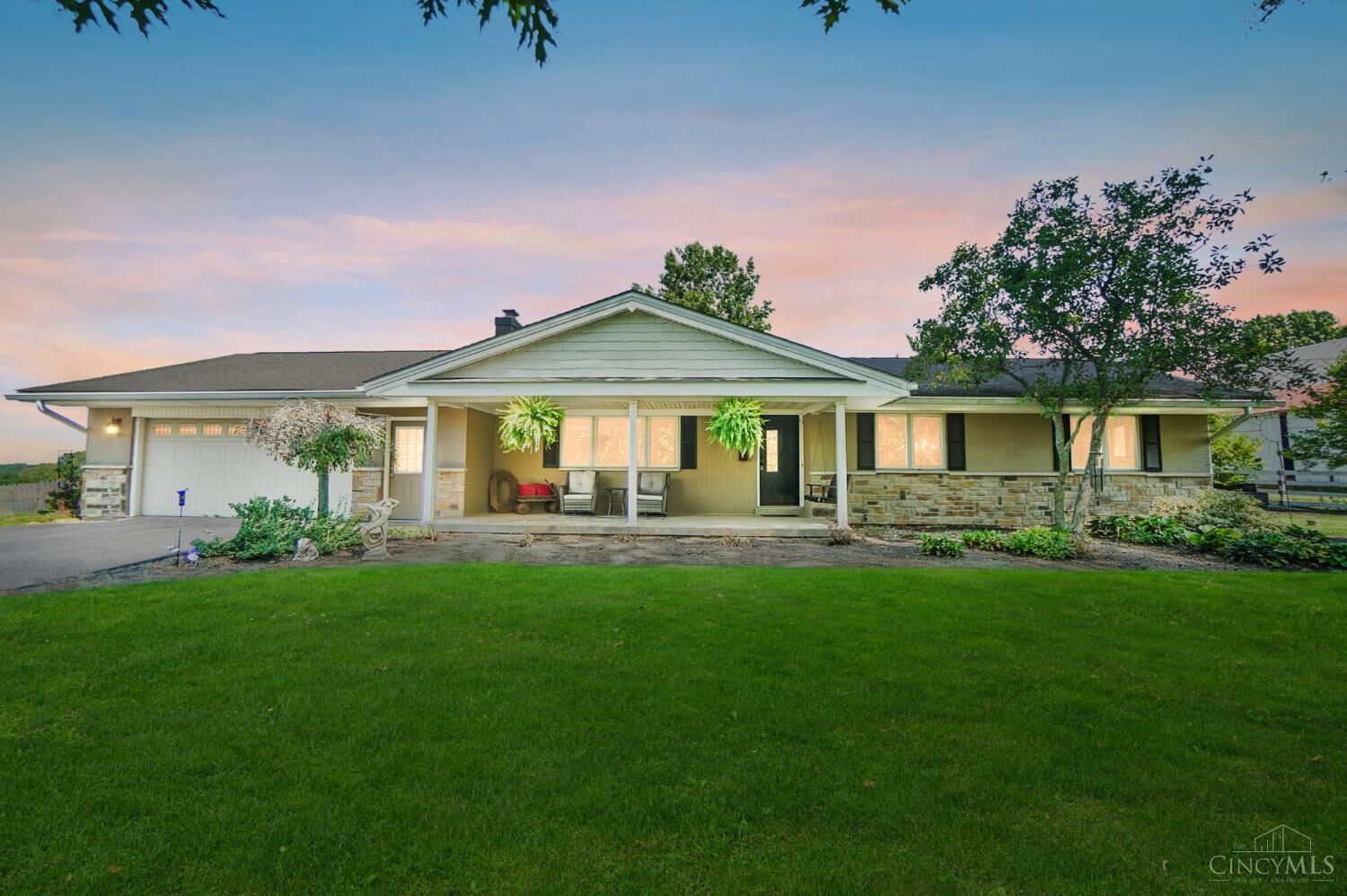 Property Photo: 2648 Wilmington Road OH 45036