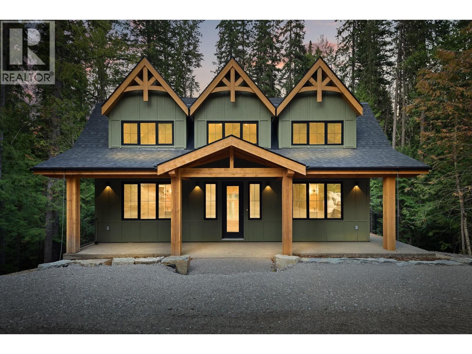 Property Photo: 4416 Timberline Crescent BC V0B 1M6