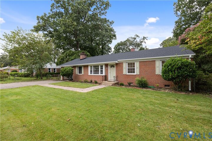 Property Photo: 8009 Kenmore Drive VA 23111