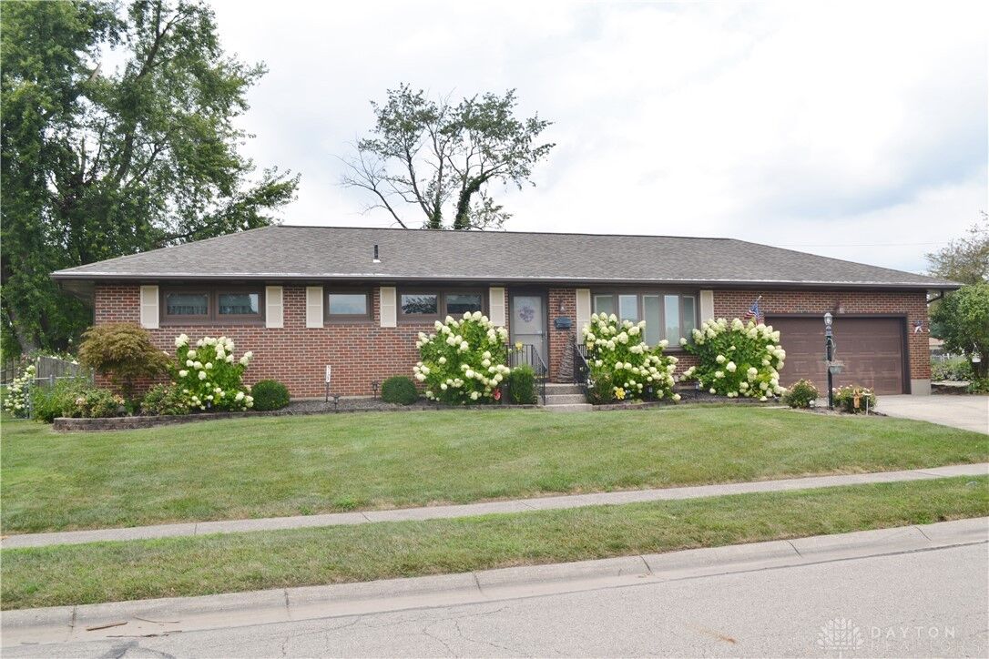Property Photo: 5127 Stoneridge Drive OH 45503