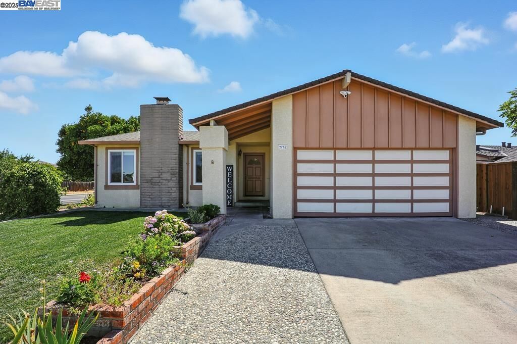 Property Photo: 2702 Chinook Ct CA 94587