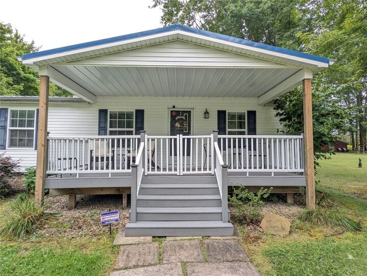 Property Photo: 1359 Beach Drive PA 16424